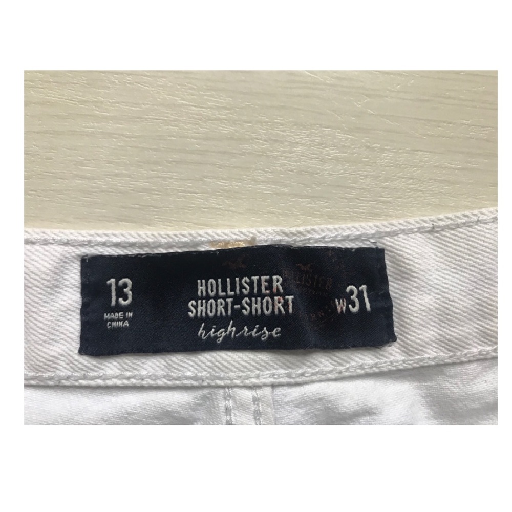 🤍 Hollister🤍High-Rise Vintage Denim Short-size13 - Picture 4 of 4